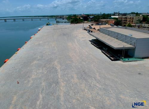 port de commerce de Ziguinchor___